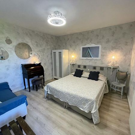 Maison Du Manoir Vallon-Pont-dʼArc Екстериор снимка
