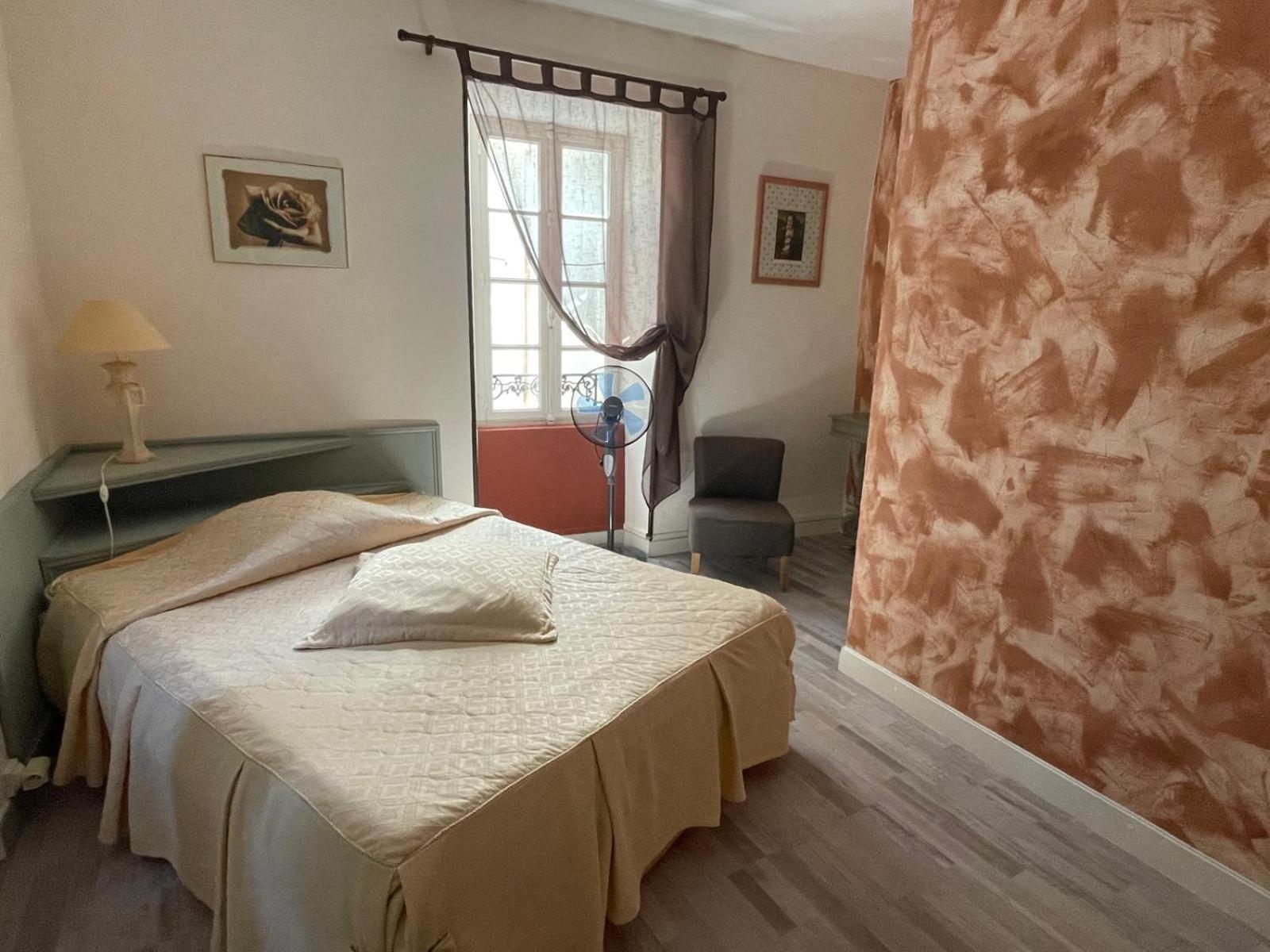Maison Du Manoir Vallon-Pont-dʼArc Екстериор снимка